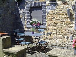 Holiday Home in Tinlot Near Forest
