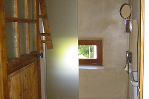 Holiday Home in Tinlot Near Forest