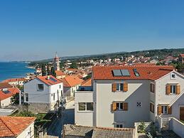 Apartment M&J - Comfort Two Bedroom Apartment With Terrace and Sea Vie