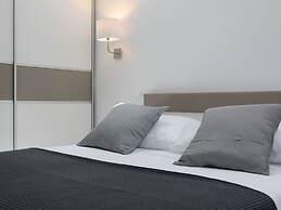 Apartment M&J - Comfort Two Bedroom Apartment With Terrace and Sea Vie