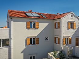 Apartment M&J - Comfort Two Bedroom Apartment With Terrace and Sea Vie