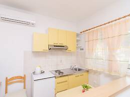 Apartments Skurla - Studio Apartment With Terrace