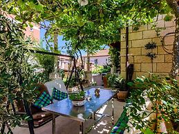 Apartments and Room Frane - Studio With Terrace