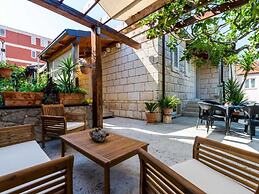 Apartments and Room Frane - Studio With Terrace