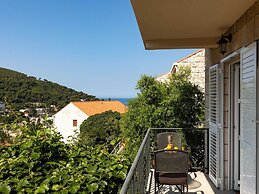 Begovic Guest House - Two-bedroom Suite With Balcony