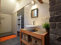 Lovely Holiday Home in Gros Chene With Bubble Bath