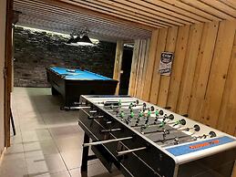 Lovely Holiday Home in Gros Chene With Bubble Bath