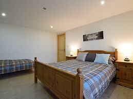 Lovely Holiday Home in Gros Chene With Bubble Bath