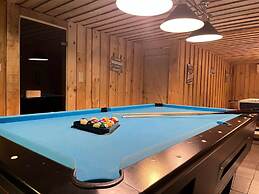 Lovely Holiday Home in Gros Chene With Bubble Bath
