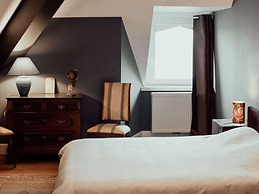 Castle Le Chateau de Balmoral for 22 Persons