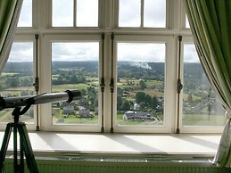 Castle Le Chateau de Balmoral for 22 Persons