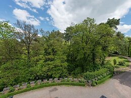 Castle Le Chateau de Balmoral for 22 Persons