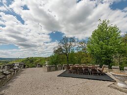 Castle Le Chateau de Balmoral for 22 Persons