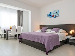 Villa Kabalero - Four-bedroom Villa With Private Pool