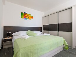 Villa Kabalero - Four-bedroom Villa With Private Pool