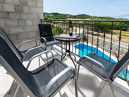 Villa Kabalero - Four-bedroom Villa With Private Pool