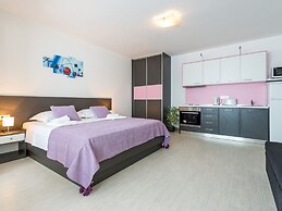 Villa Kabalero - Four-bedroom Villa With Private Pool