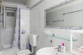 Apartments Miljan Popovic - Two Bedroom Apartment With Terrace and Sea