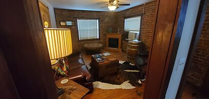 Hootie Creek Guest House