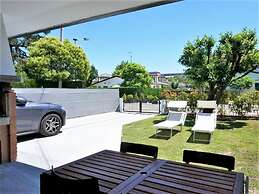 Inviting Porto Santa Villa for 6