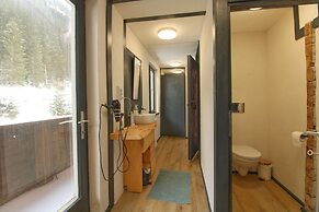 Spacious Holiday Home in Mayrhofen With hot tub