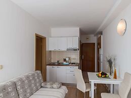 Apartments & Room Eva Slano - One Bedroom Apartment With Terrace a