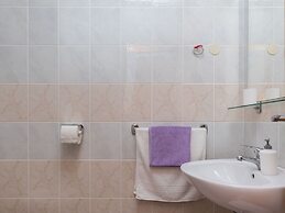 Apartments & Room Eva Slano - One Bedroom Apartment With Terrace a