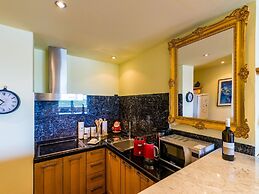 Apartment Reale - One Bedroom Apartment With Balcony and Sea View