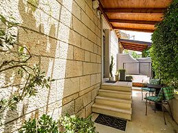 Apartments and Room Frane- Standard Studio With Terrace