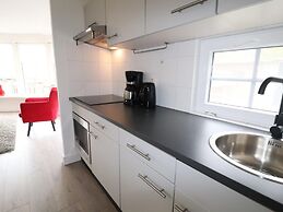 Beautiful Holiday Home Near Horse Farm