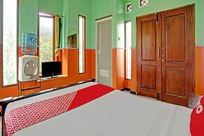 OYO Life 90321 Ken Ken Villa