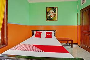 OYO Life 90321 Ken Ken Villa