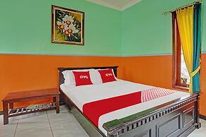 OYO Life 90321 Ken Ken Villa