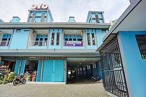 OYO 90396 The Halona Villa Batu