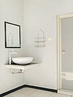 OYO 90396 The Halona Villa Batu