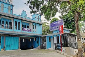 OYO 90396 The Halona Villa Batu