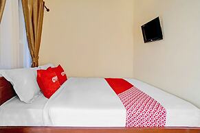 OYO Life 90472 Villa Dua Dua