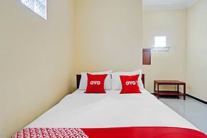 OYO Life 90472 Villa Dua Dua