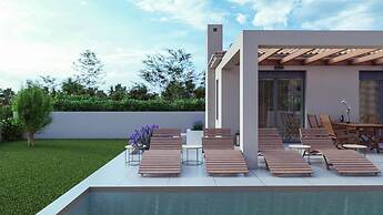 Villa Kira in Afrato