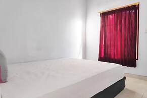 SPOT ON 90962 Sedana House