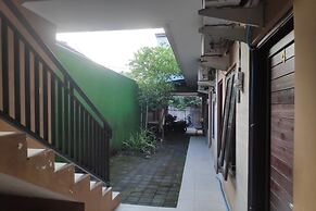 SPOT ON 90962 Sedana House