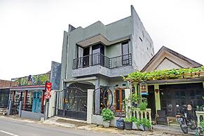 OYO 90737 Losmen Aini Syariah