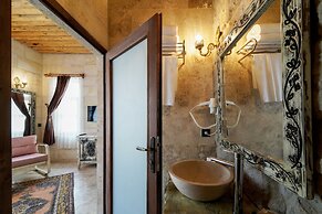 Doctor’s Cave Cappadocia