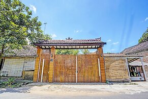 OYO 92367 Garuda Homestay Syariah