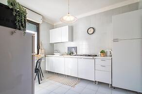 Sardinia RE - Flavia s Flat - Free Parking