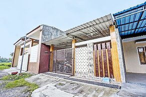 SPOT ON 92370 Sobat Ijen Homestay