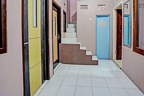 SPOT ON 92370 Sobat Ijen HomestayNearSungai Prengsengan