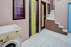 SPOT ON 92370 Sobat Ijen HomestayNearSungai Prengsengan