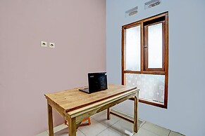 SPOT ON 92370 Sobat Ijen HomestayNearSungai Prengsengan