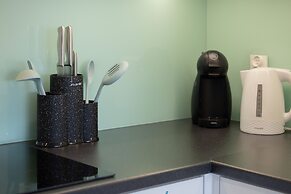 Riverfront Apartment by Renters